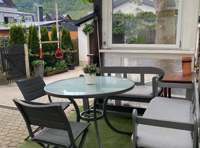 Junglen An Der Mosel Zeltingen-Rachtig